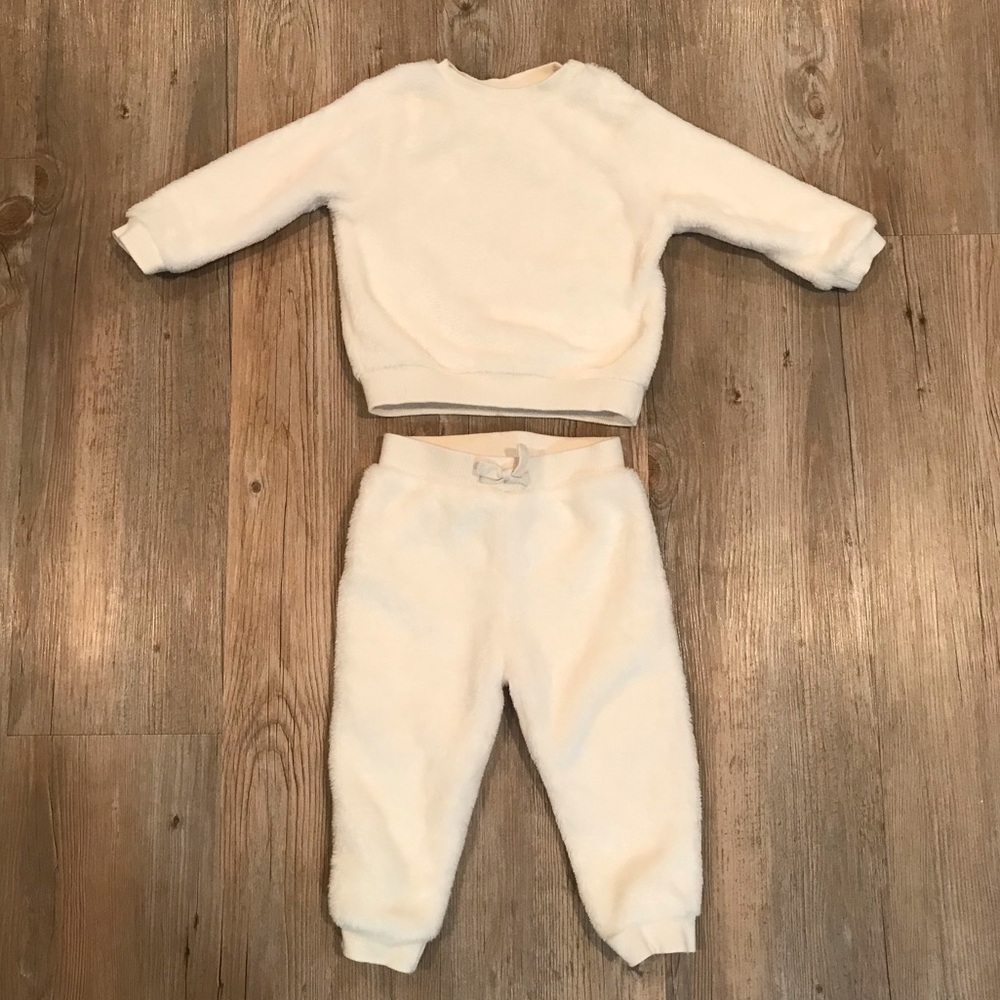 Gymboree fuzzy track suit, 12-18 months